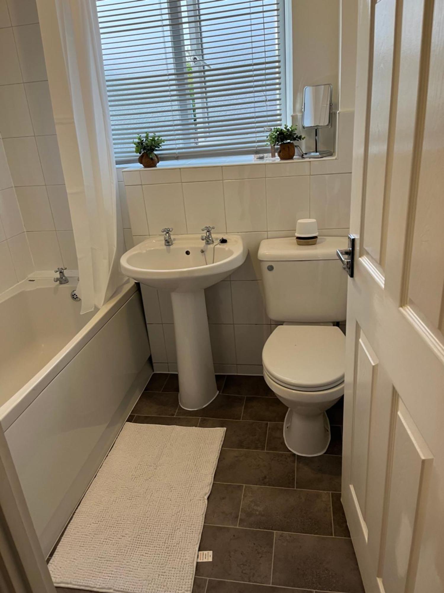 Kettering Service Accomodation 2Brh Freeparking Wifi Smart Tv Tea & Coffee Esterno foto